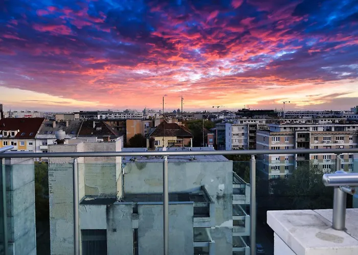 Skyvibe Penthouse Bpcentral